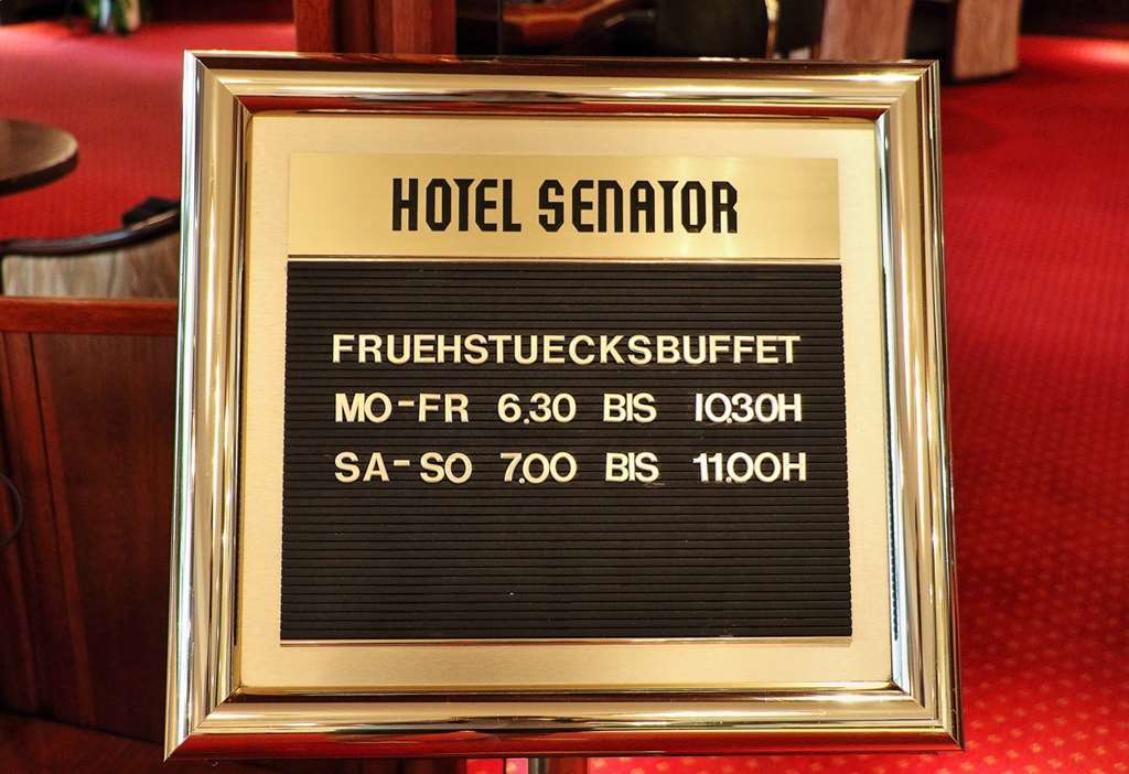 ホテル セナター ハンブルク レストラン 写真